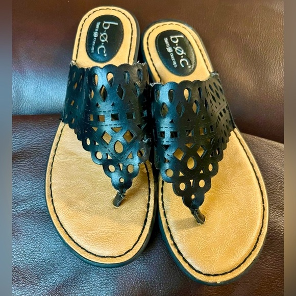 Born Concepts Black Eyelet Sandals boc size 8M leather Summer Beach Thongs - Picture 10 of 16